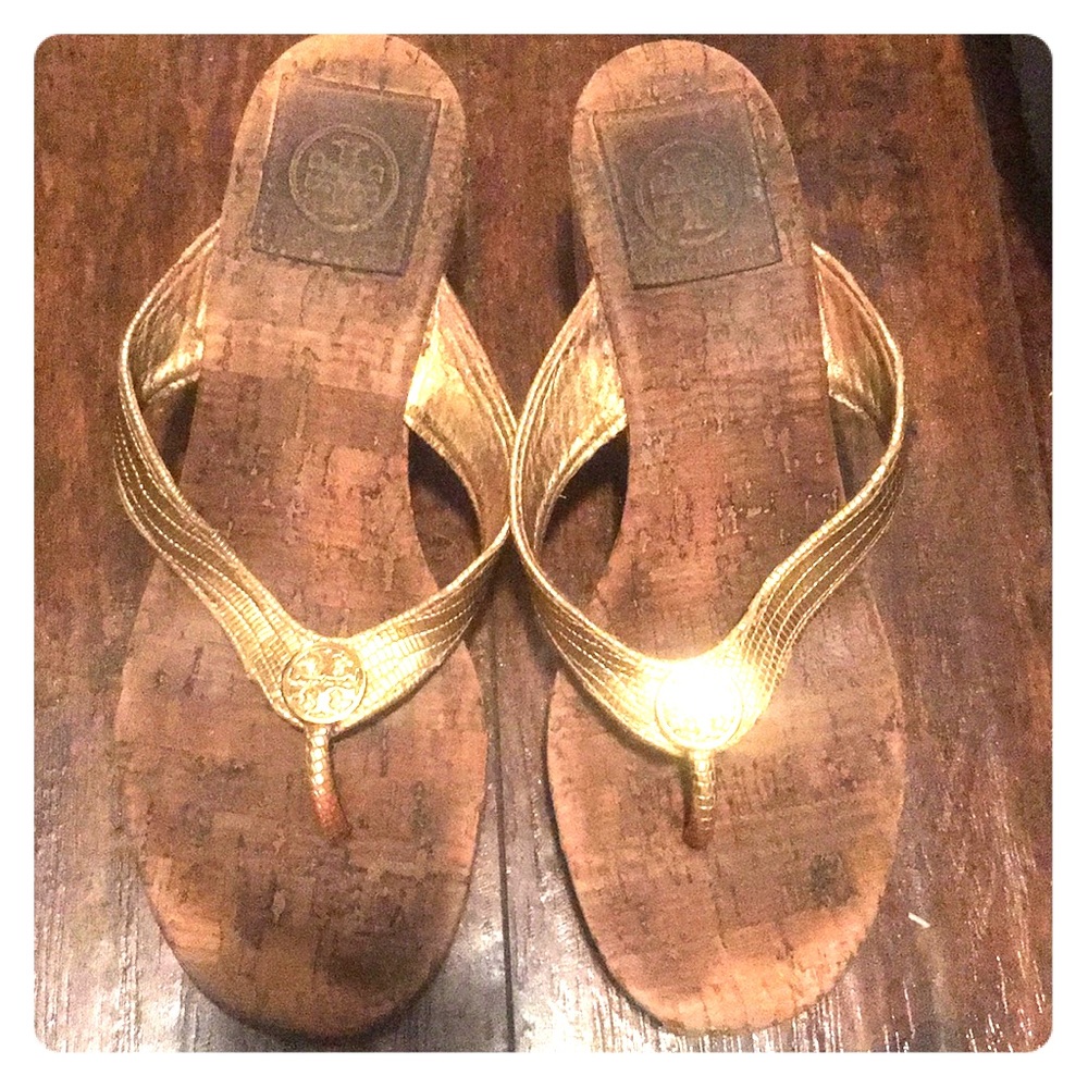 Thora Wedged Tory Burch Gold Sandals